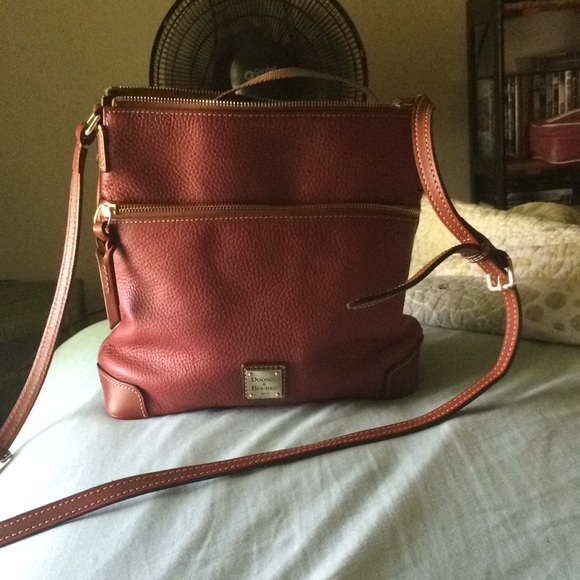 Gorgeous Shoulder Bag NWOT - Picture 1 of 2